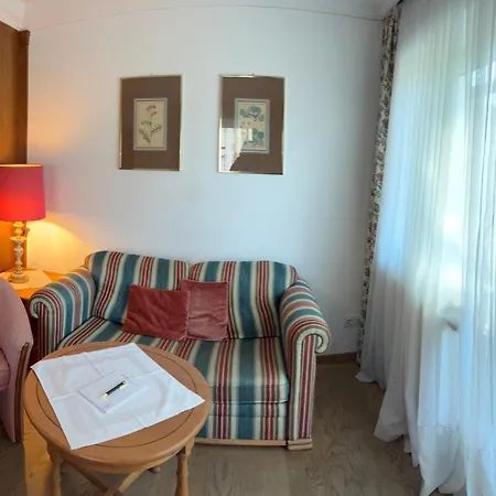 Barbarahof Alpenland Deluxe Apartment *